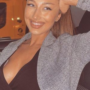 Meet your Posher, Haley